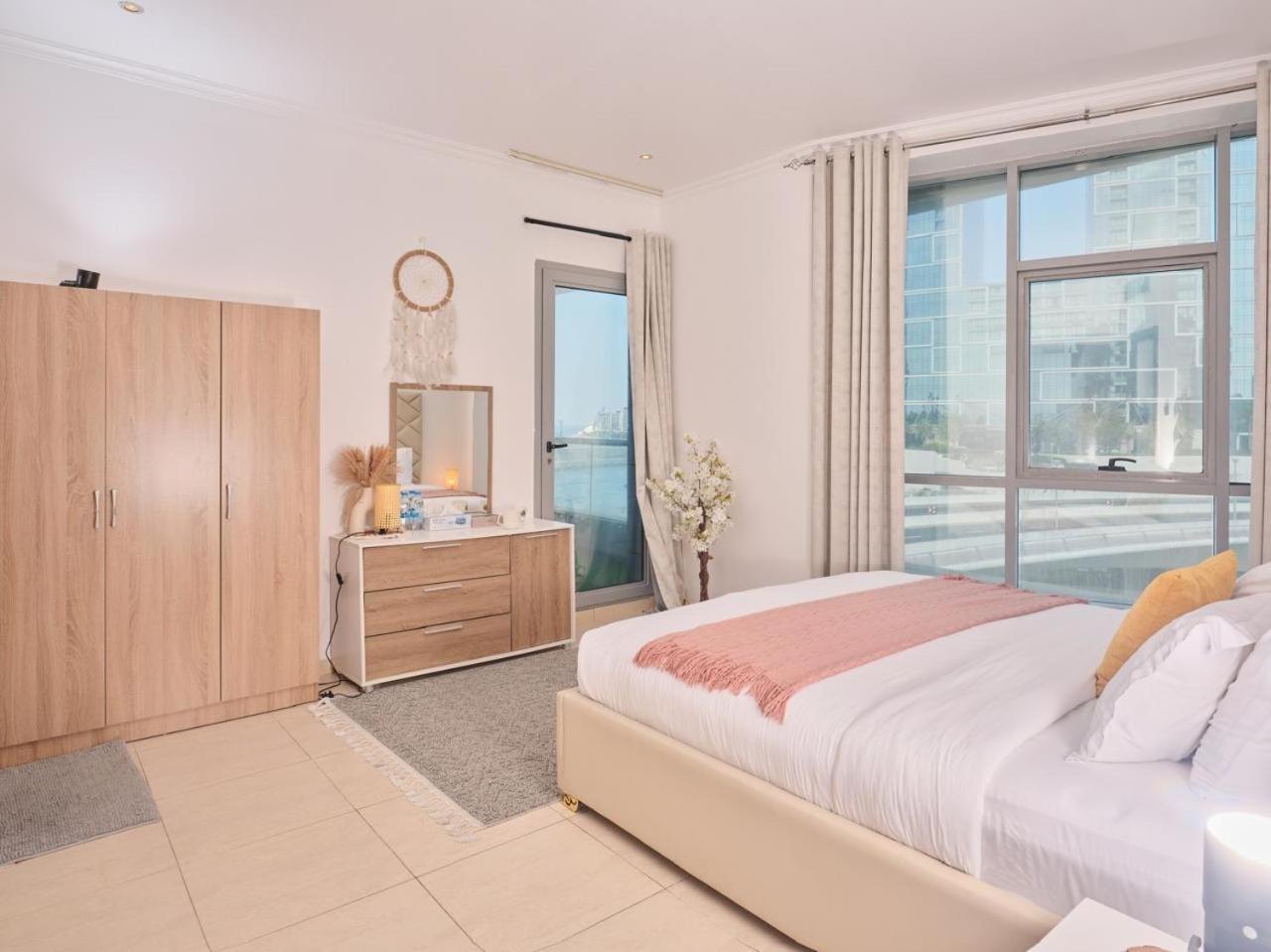 Wonderful Two Bed Room With Full Marina View Dubaï Extérieur photo