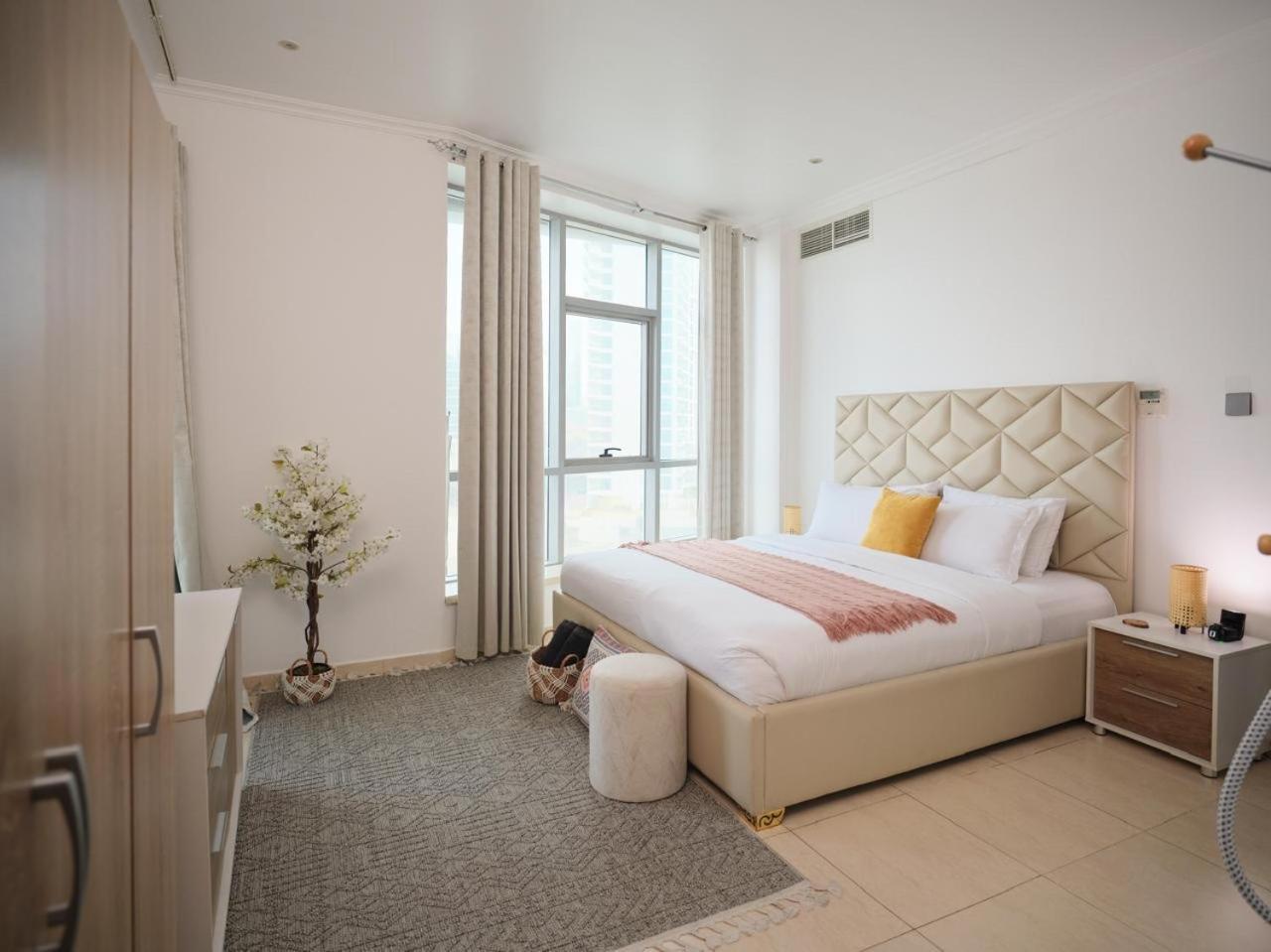 Wonderful Two Bed Room With Full Marina View Dubaï Extérieur photo