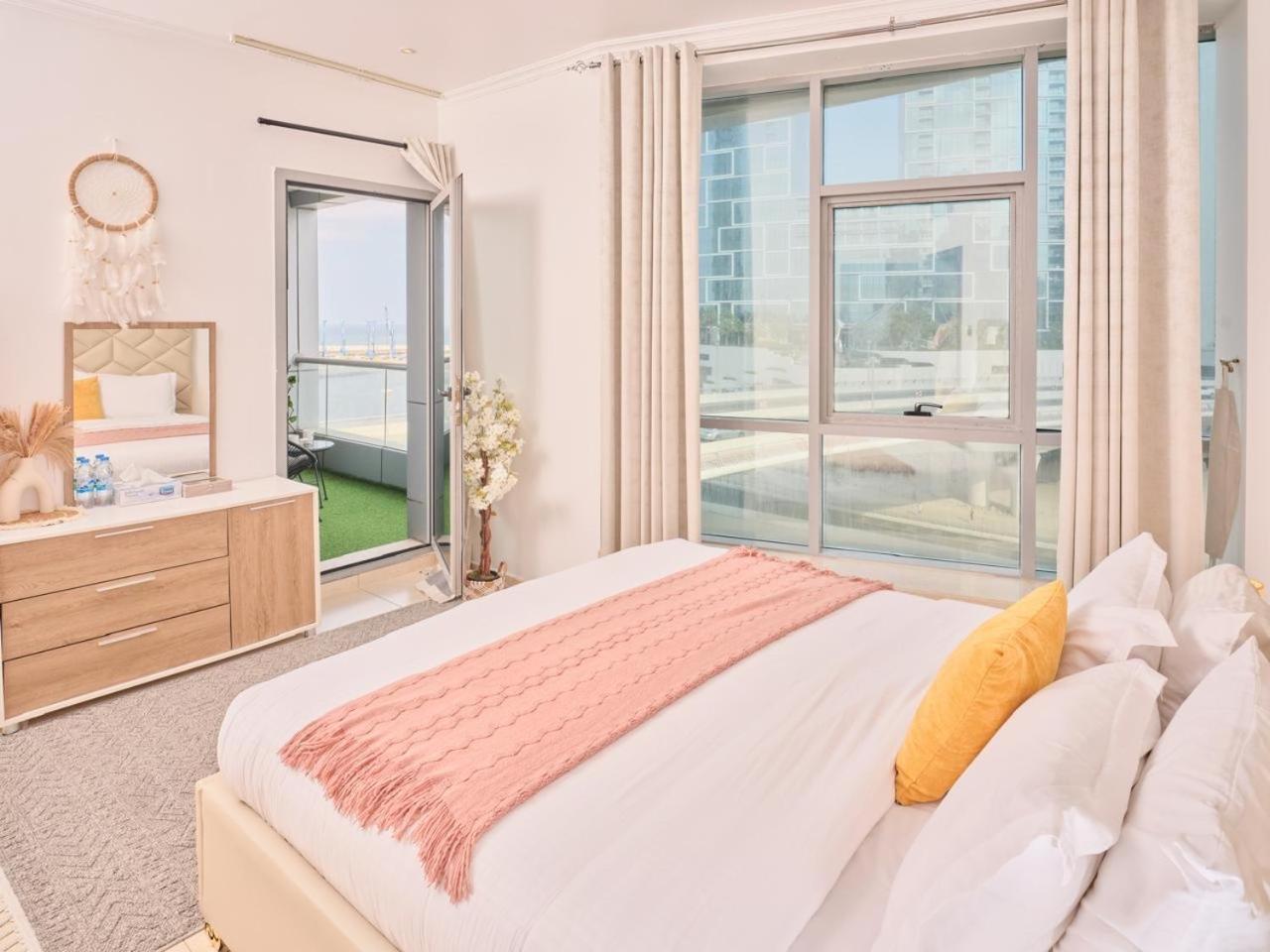 Wonderful Two Bed Room With Full Marina View Dubaï Extérieur photo